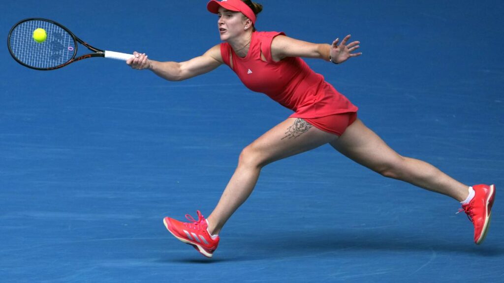 Elina Svitolina rallies to reach Australian Open quarterfinals for the third time