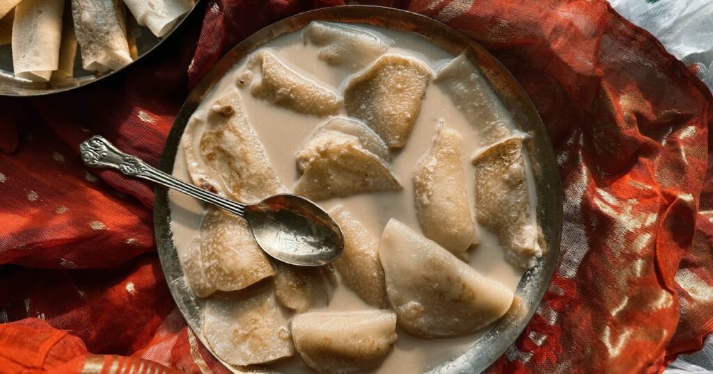 Dudh Kheer Shapta Pithe: Recipe with Step-by-Step Pictures