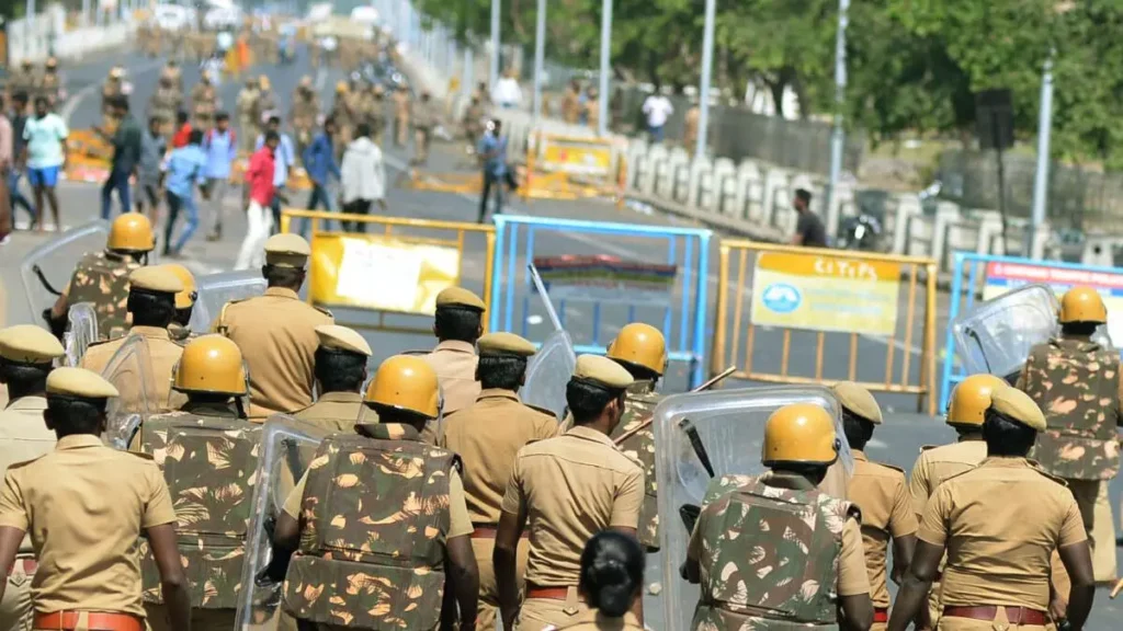 Tamil Nadu Jallikattu Protests 2017: Police Response Valid, Justice Rajeswaran Commission Reports