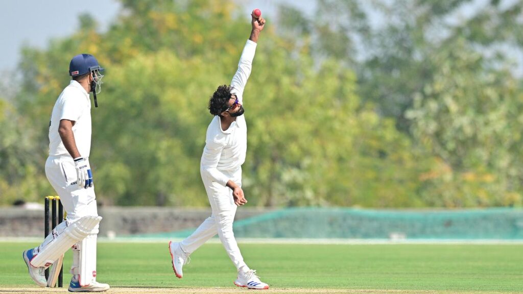 RANJI TROPHY | Jadeja thrives on home turf, puts Saurashtra ahead against Delhi