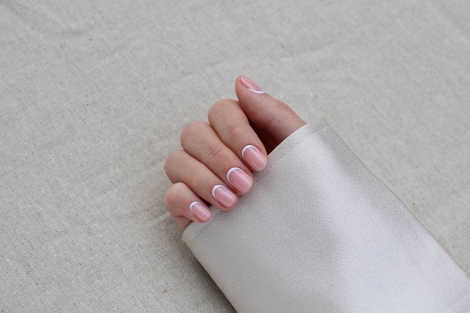 Why is Reverse French Manicure the New Talk of the Town?