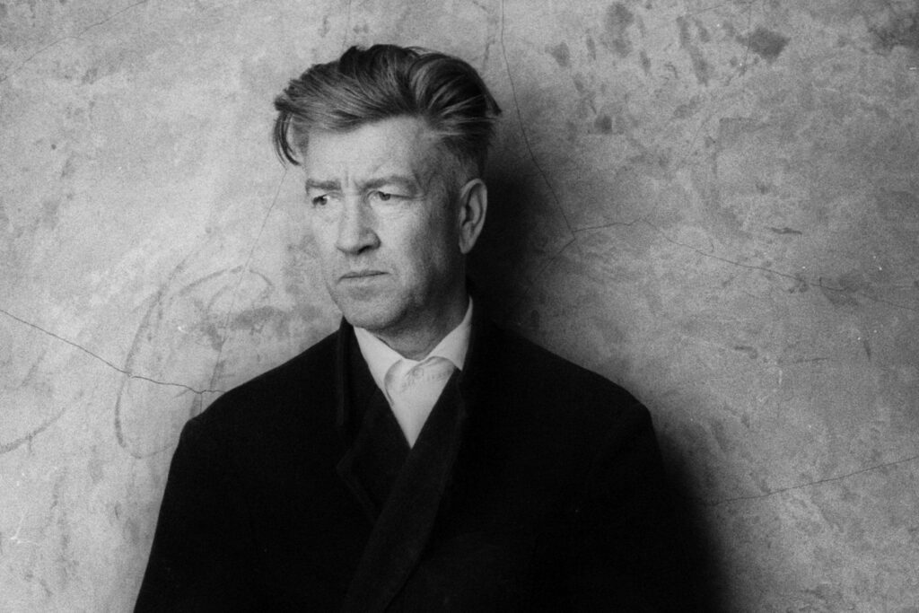 David Lynch, 'Blue Velvet' and 'Twin Peaks' Director, Dead at 78