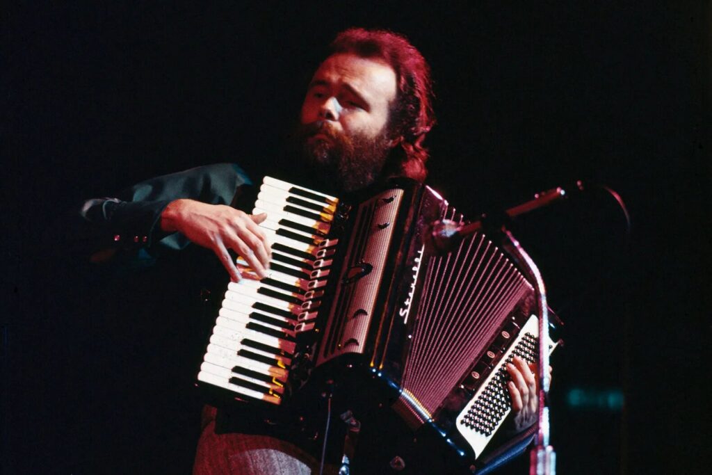 Garth Hudson, the Band’s Keyboardist and Professor of Rock, Dead at 87