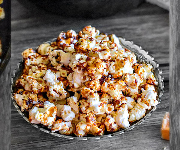 no-corn-syrup-salted-caramel-popcorn-recipe