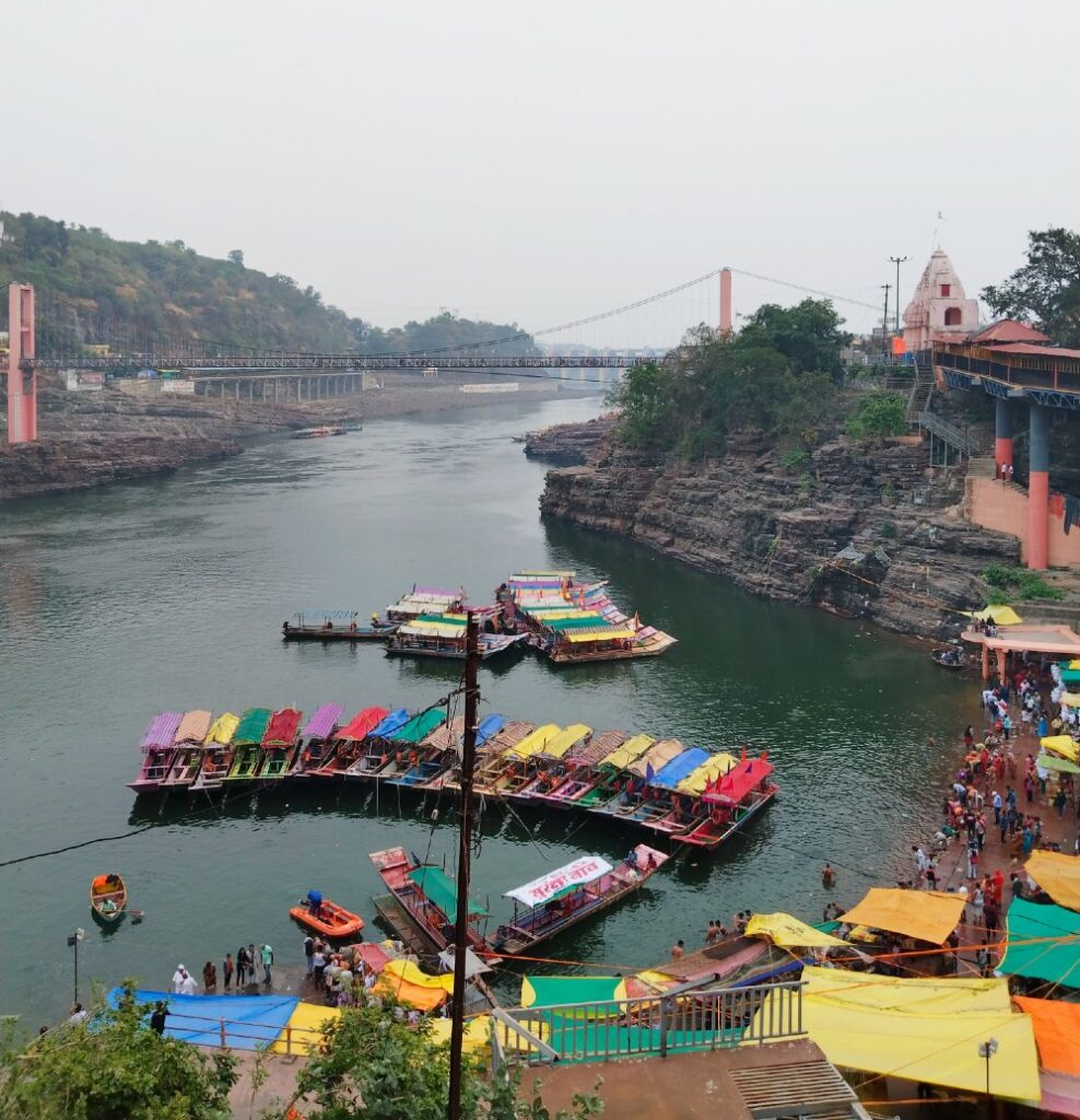 omkareshwar temple ghat view