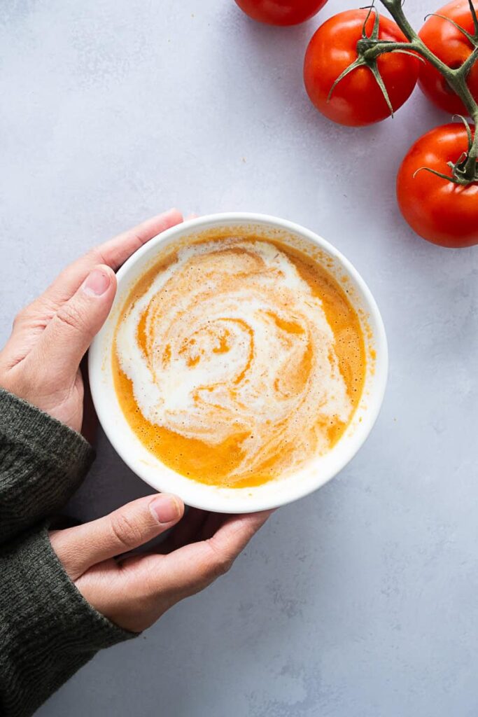 roasted tomato soup (with just 5 ingredients)