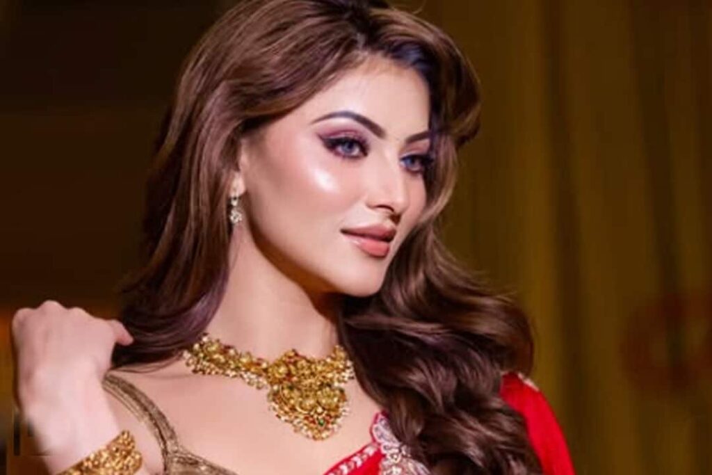 Urvashi Rautela addresses another controversy; how she is an extrovert