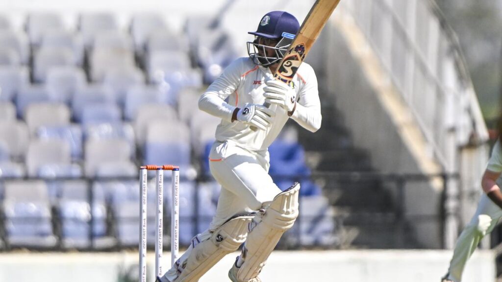 Yash, Dubey star as Vidarbha tightens the noose around Mumbai