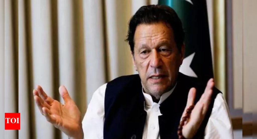 Pakistan: Imran Khan orders expulsion of party leaders absent during vote on 26th Constitutional Amendment