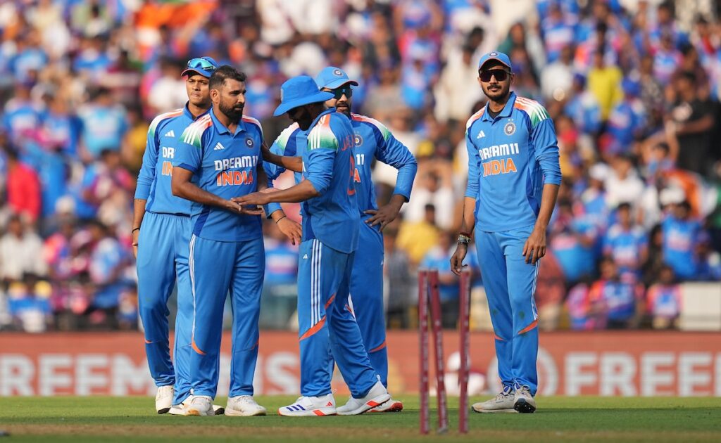 India vs England 2nd ODI LIVE Updates: Leader Virat Kohli Takes Charge As Rohit Sharma's Tactics Flop