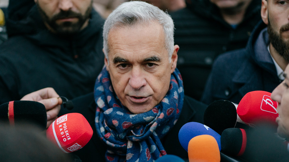 NATO-skeptic Romanian presidential candidate arrested (VIDEO) — RT World News