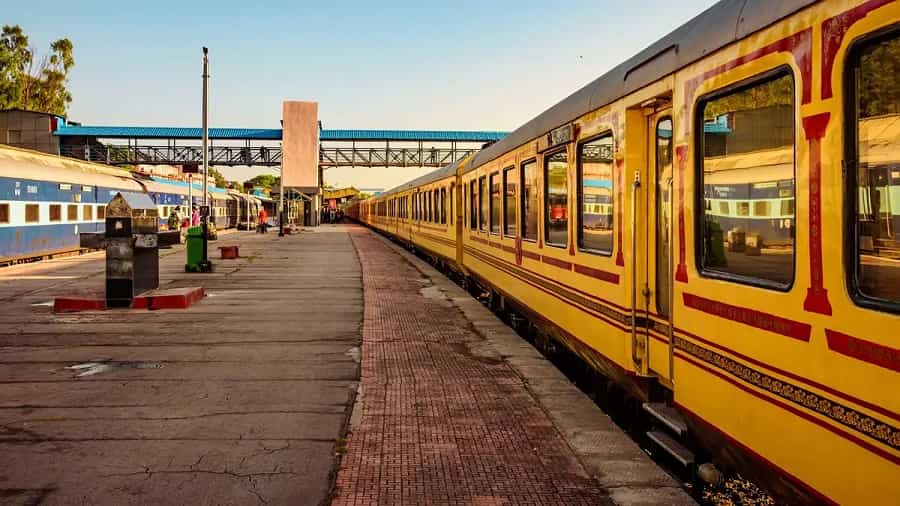 Embark on a Journey of Palace on Wheels from Delhi