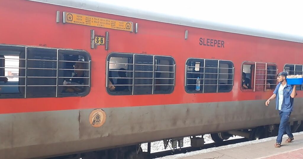 10103 Mandovi Express - Timings, Stations, and Ticket Costs - Amazing Tour India