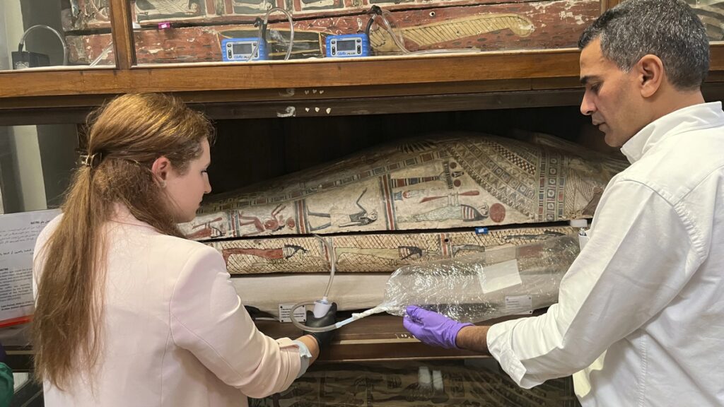 Research discovers ancient Egyptian remains smell nice