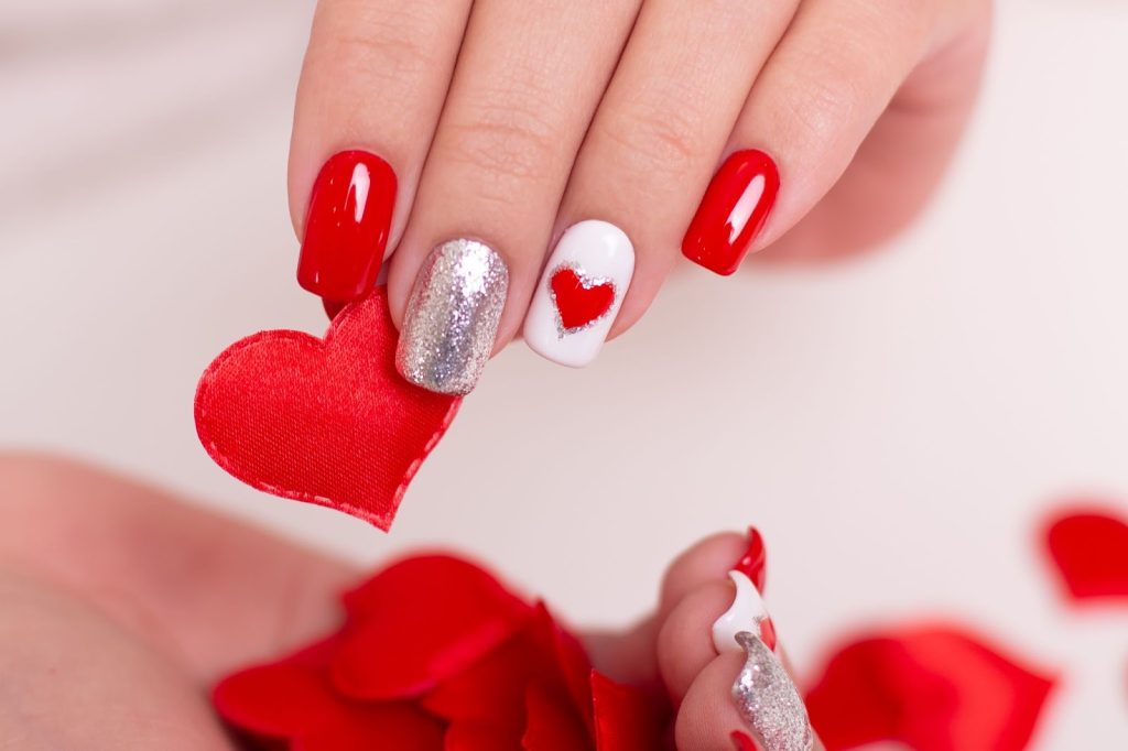 Valentine’s Day Nail Art Ideas for a Romantic Touch