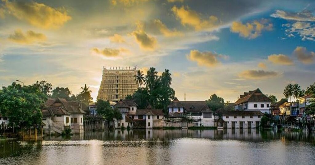 Top 10 Tourist Places of Kerala