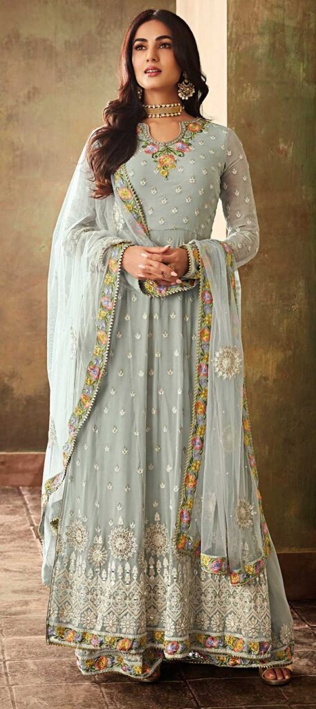Unveiling The Best EID Outfits Choices For Women in 2025