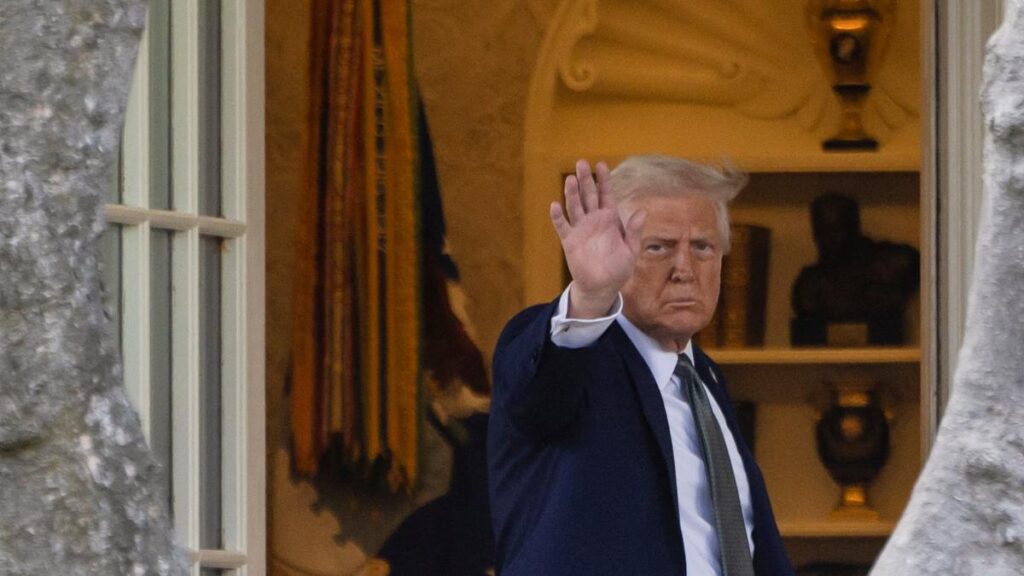 Trump fires two Democrats on the Federal Trade Commission, seeking more control over regulators