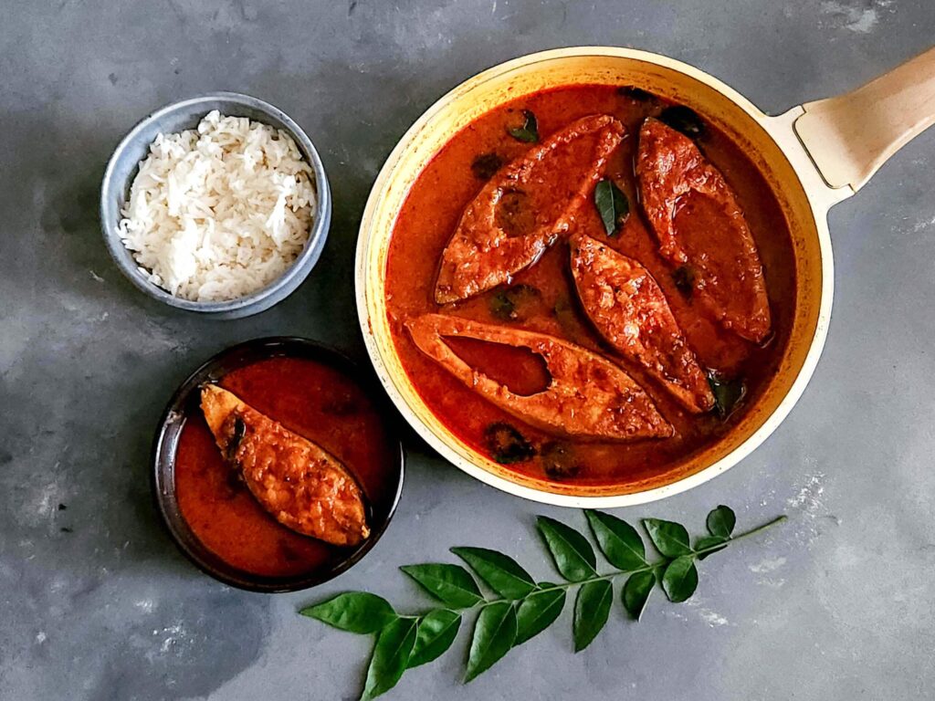 Nellore Fish Pulusu - A Hot 'n' Tangy Andhra Fish Curry