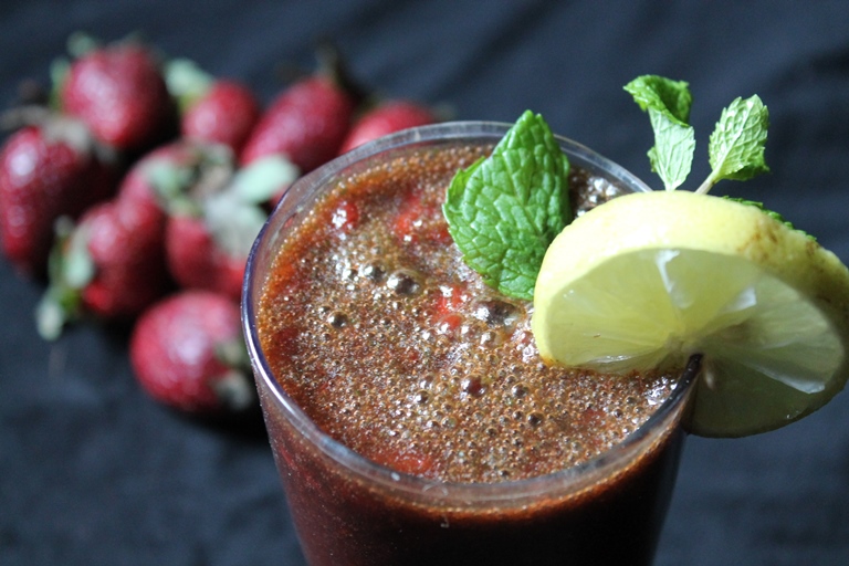 Strawberry Mint Juice Recipe