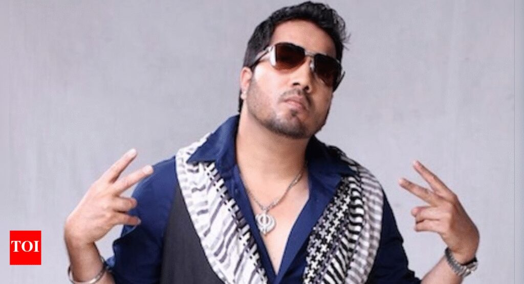 Mika Singh reflects on ban he faced for performing in Pakistan after the Uri attack: ‘Honey Singh, Atif Aslam ke sath koi..’ | Hindi Movie News