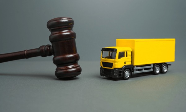 How to Fight the Negligent Trucking Company That Refuses to Take Responsibility