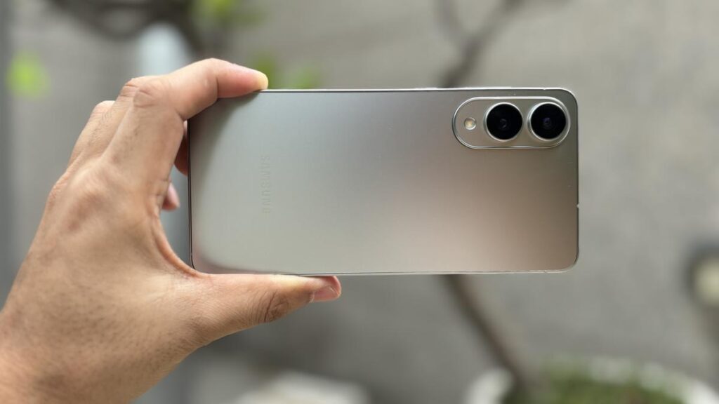 Samsung Galaxy S25 Edge Review: A beautifully designed phone with a bold new identity