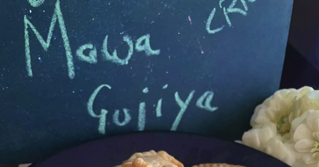 Sooji Mawa Gujiya Recipe | How to make Mawa Gujiya | Gujiya Recipe