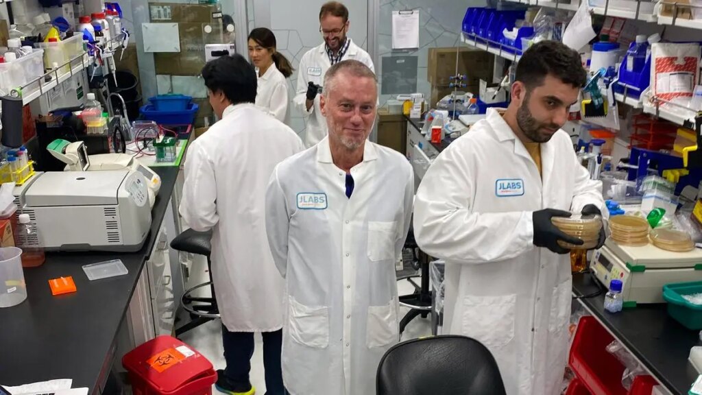 Universal Antivenom, Exploding Stars That Forge Gold, and a New type 5 Diabetes Crisis: Science Stories You Can’t Ignore