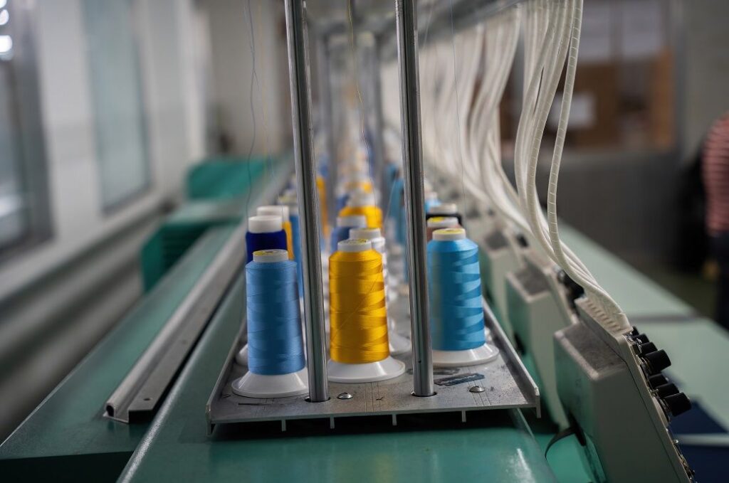 US manufacturing sector expands marginally in Apr: S&P ...