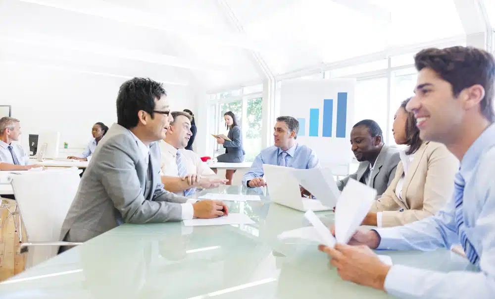 8 advantages of making your business global