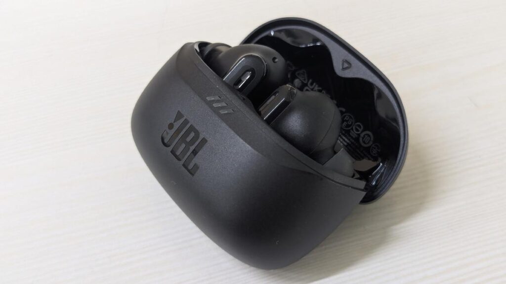 JBL Tune Beam 2 Wireless Earphones Review | Terrific sound and hardware dragged down by buggy app