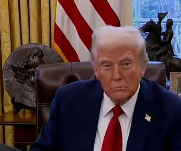 Trump tells India and Pakistan to 'stop' clashes