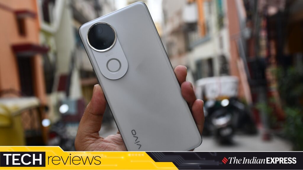 With a little research and attention to detail, one can take a high-quality iPhone at a significantly lower price. (Express Image/FreePik)