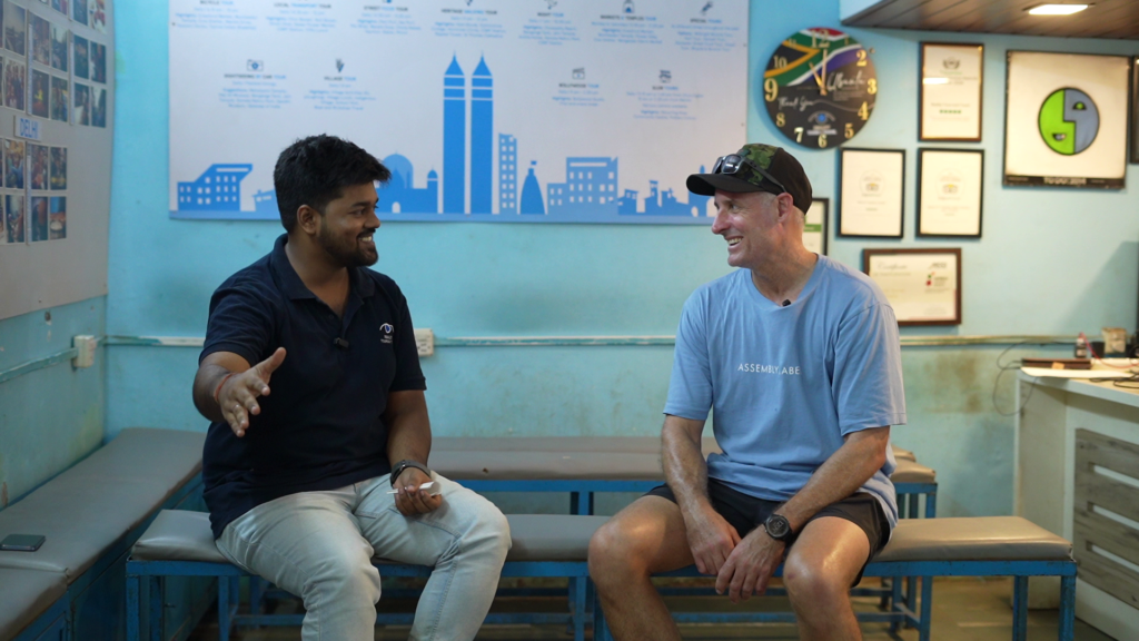 Michael Hussey Visits Dharavi