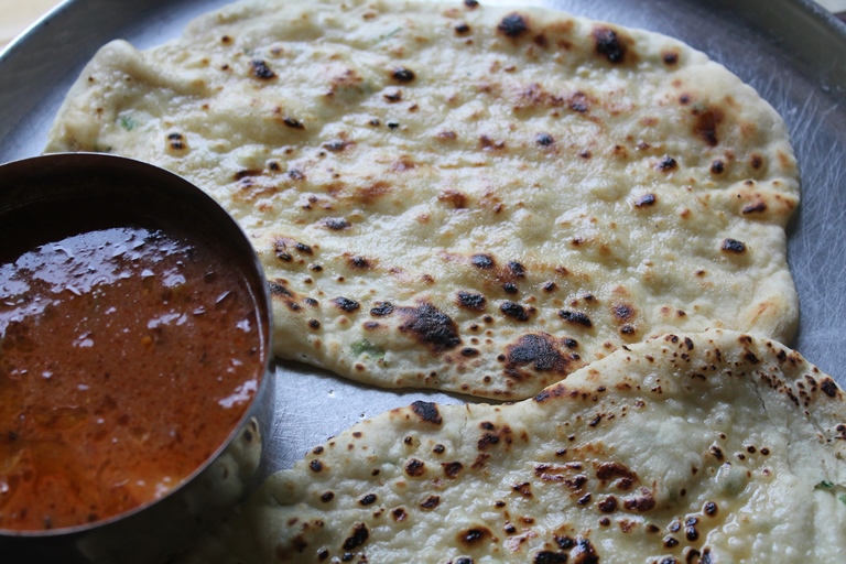 Naan Recipe (Butter Naan without Yeast)