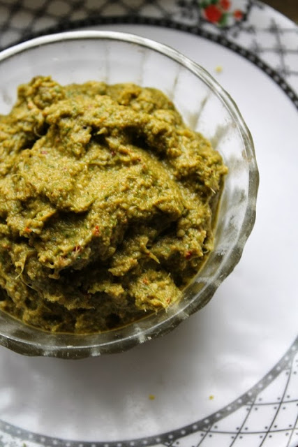Kothamalli Thogayal Recipe (Coriander Thogayal)