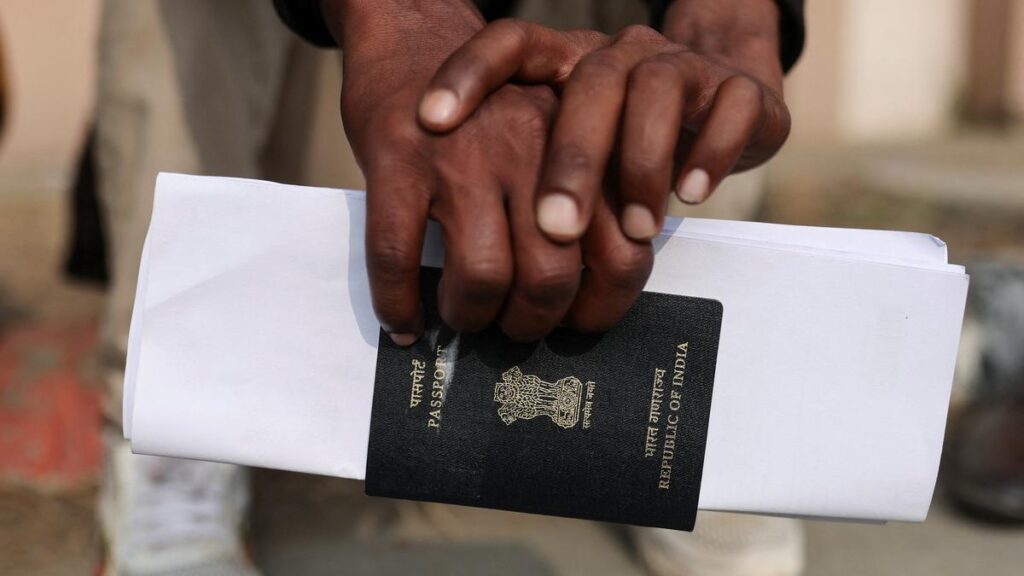 How the new U.S. visa rules affect your online privacy | Explained