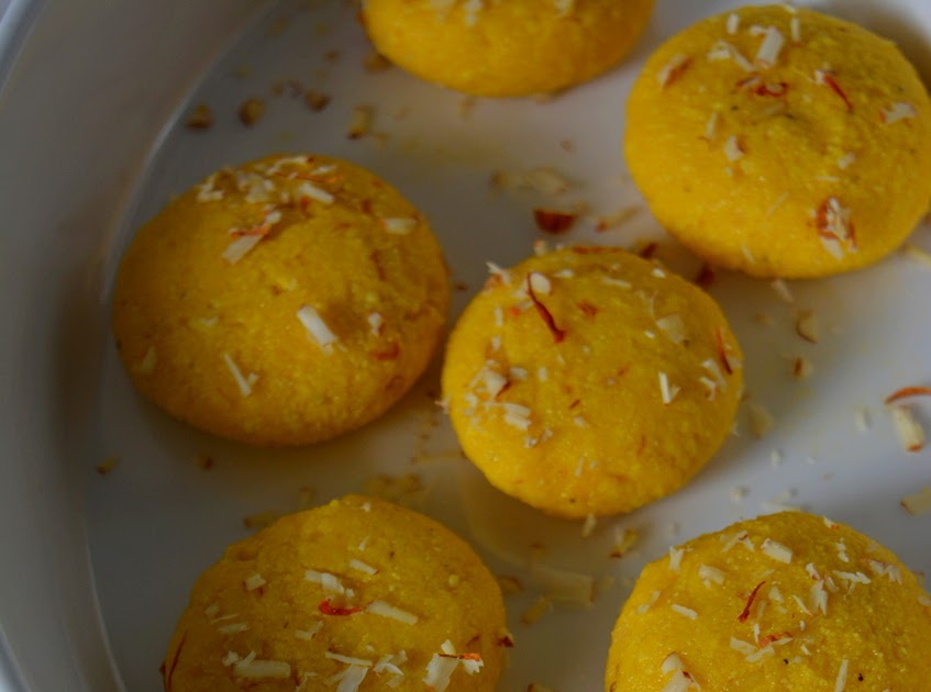 Aam Sandesh Recipe | How to make Mango Sandesh | Mango Paneer Fudge(Video)