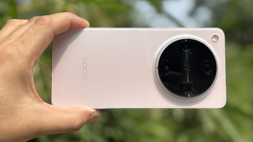Oppo Find X8 Ultra Review | Nails almost every aspect of what makes a flagship great