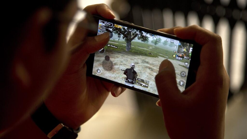 Federal judge blocks Florida from enforcing social media ban for kids while lawsuit continues