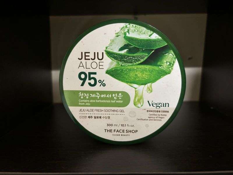 Jeju Aloe Fresh Soothing Gel