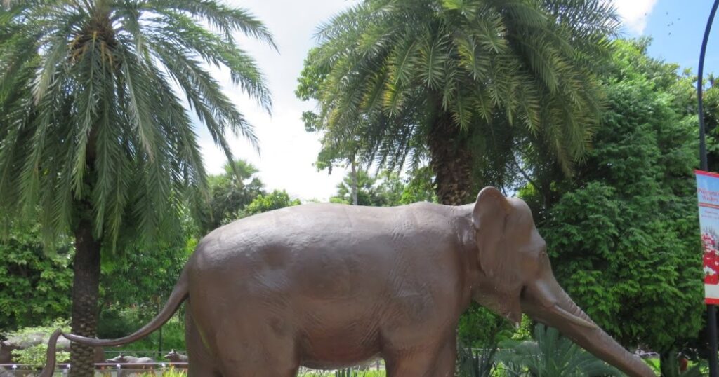 Love the Last March – Sculptural Marvel with a Message in Singapore