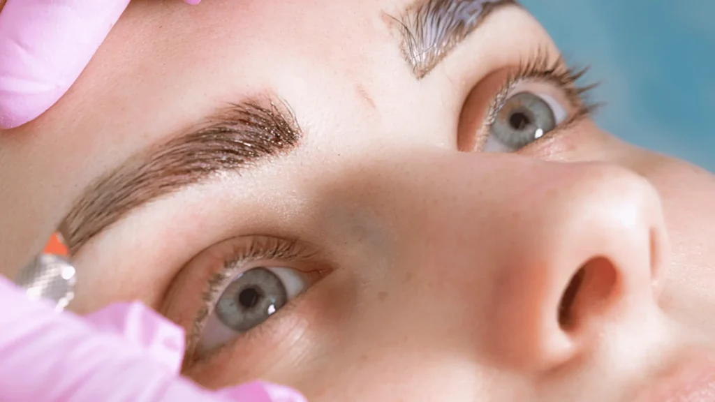 Lady Microblading at a Salon