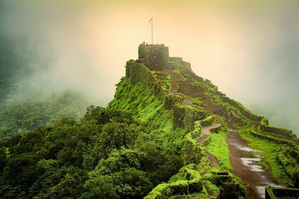 Weekend Getaways from Mumbai | Top 10 places to Visit Mumbai