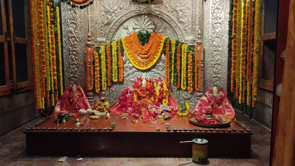 5N6D Varanasi Prayagraj Ayodhya Naimisharanya Tour Package