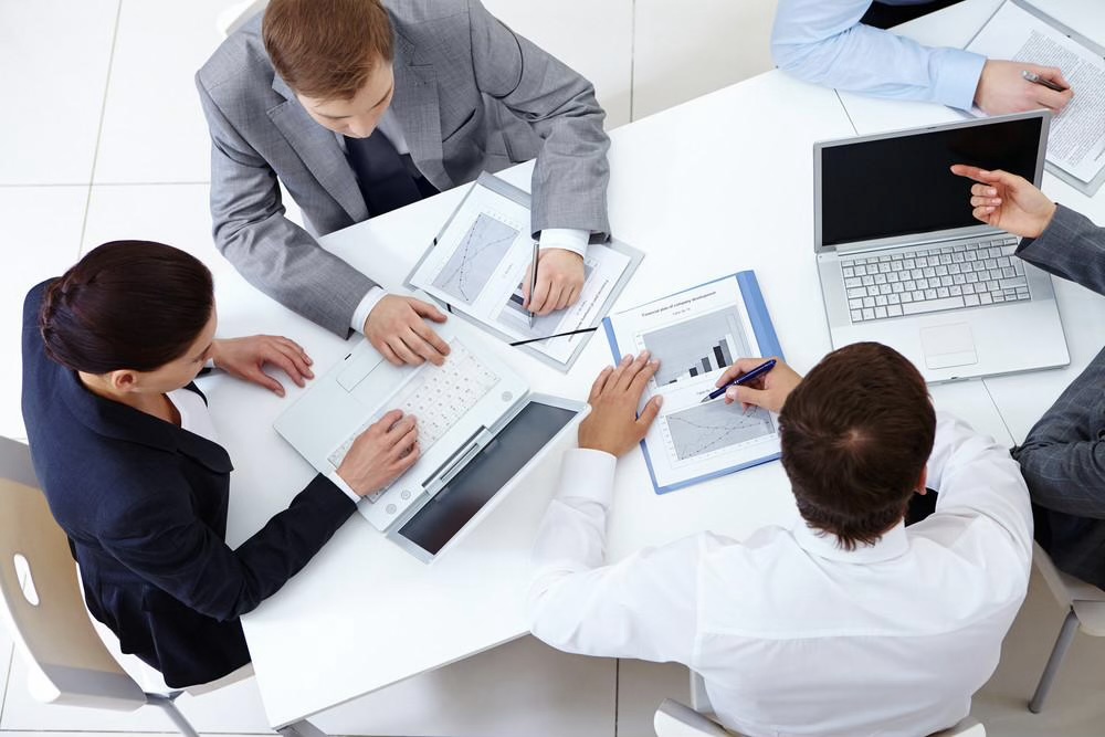 How to Save Money Daily on Business Expenses