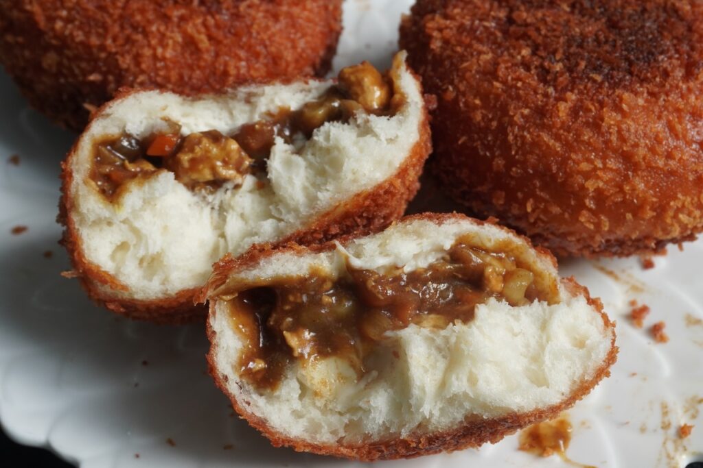 Kare Pan Recipe (Japanese Curry Bread)
