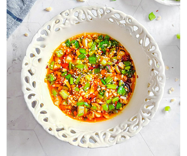 sweet-spicy-chili-garlic-oil-recipe-no-cook
