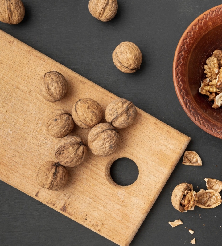 Benefits of a Walnut Face Scrub